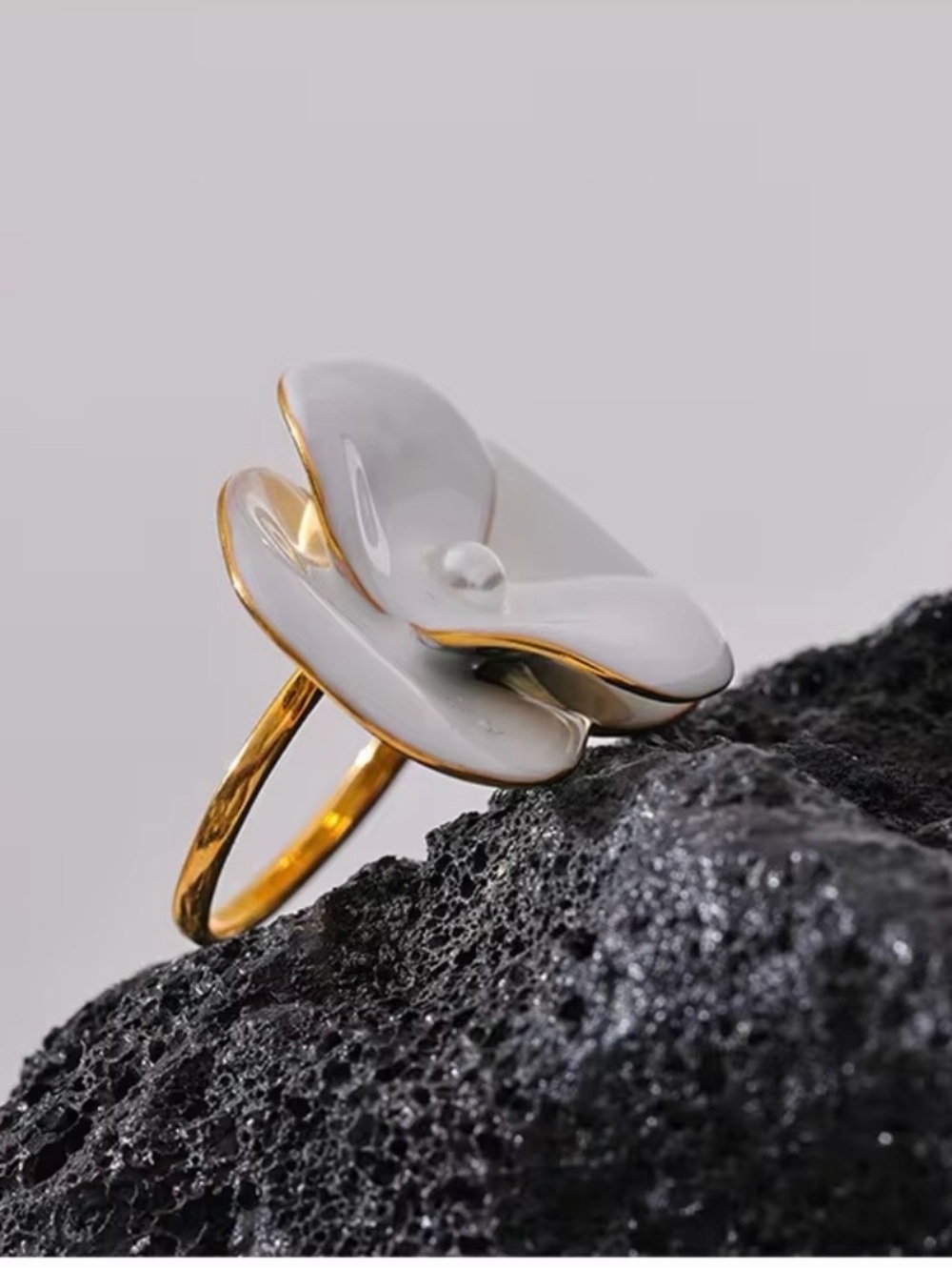 White Floral Pearl Ring with Gold Trim - Women Jewelry - Picture 4 of 6